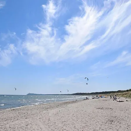 Moenchgut Und Ruegen * Lobbe