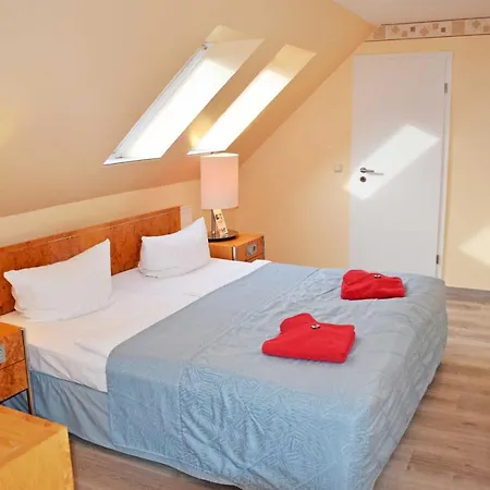 Moenchgut Und Ruegen *