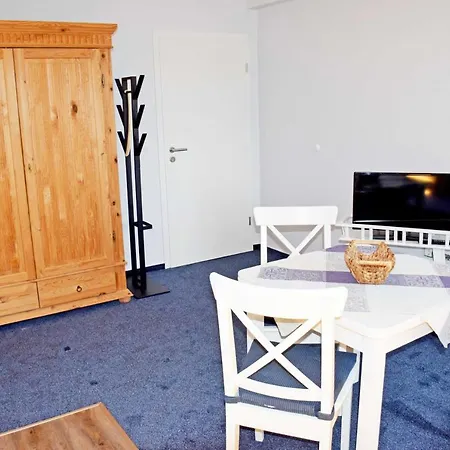 Moenchgut Und Ruegen *