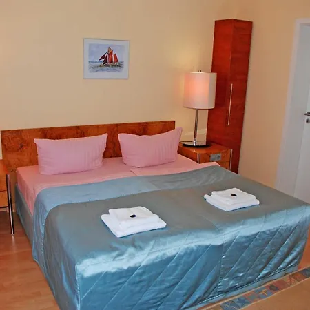 Appartement Moenchgut Und Ruegen Lobbe