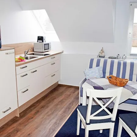 Moenchgut Und Ruegen *